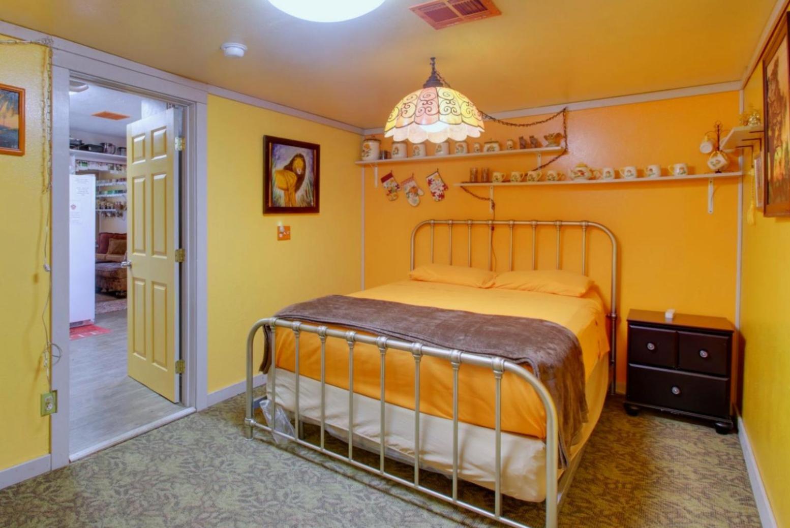 Ez 1 Mile To Fort Sill! Pumpkin Cottage Sleeps 9, Grills, Firepit, Laundry Lawton Exterior photo