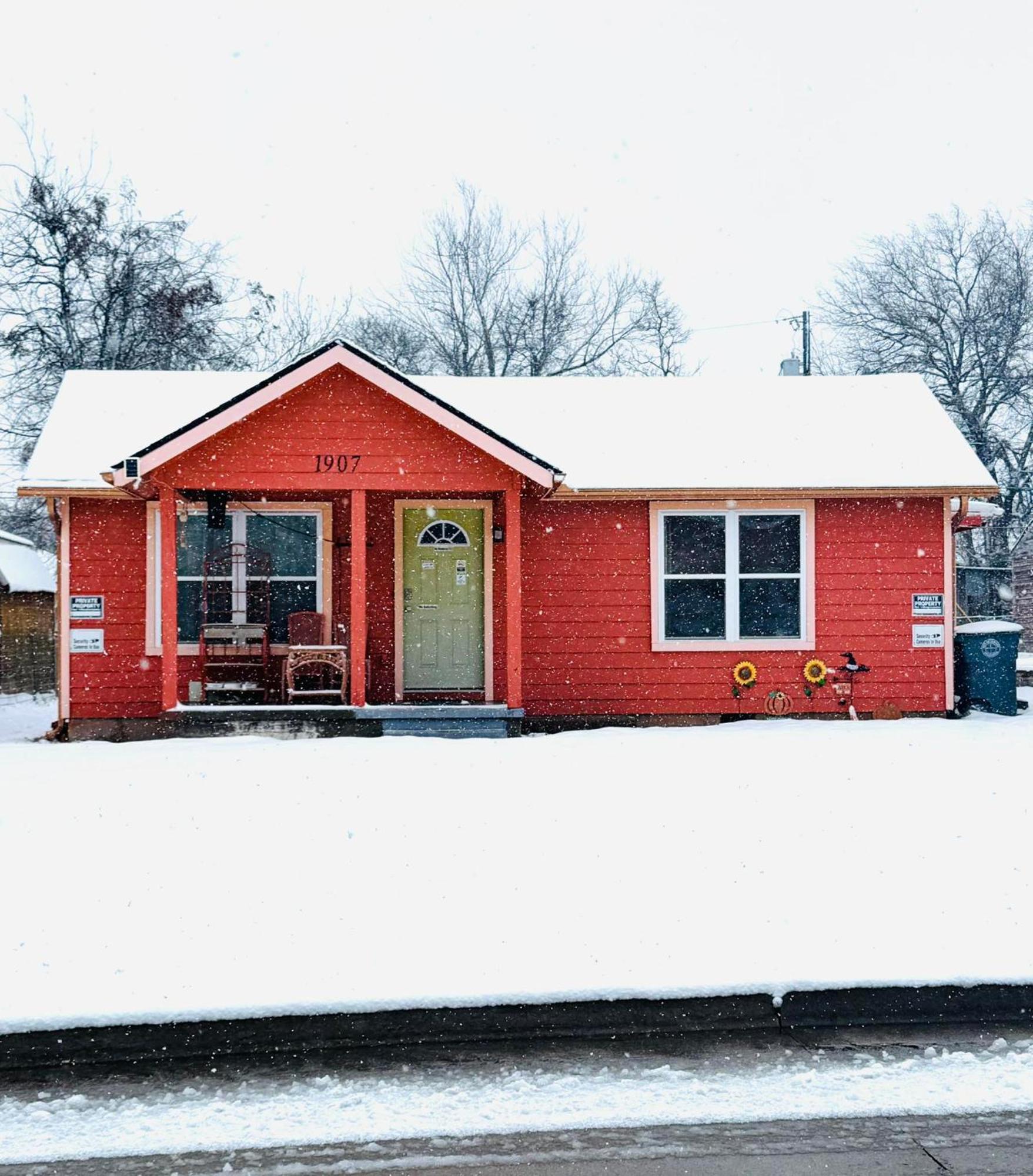 Ez 1 Mile To Fort Sill! Pumpkin Cottage Sleeps 9, Grills, Firepit, Laundry Lawton Exterior photo